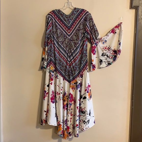 New Boho floral Kimono - Picture 7 of 7